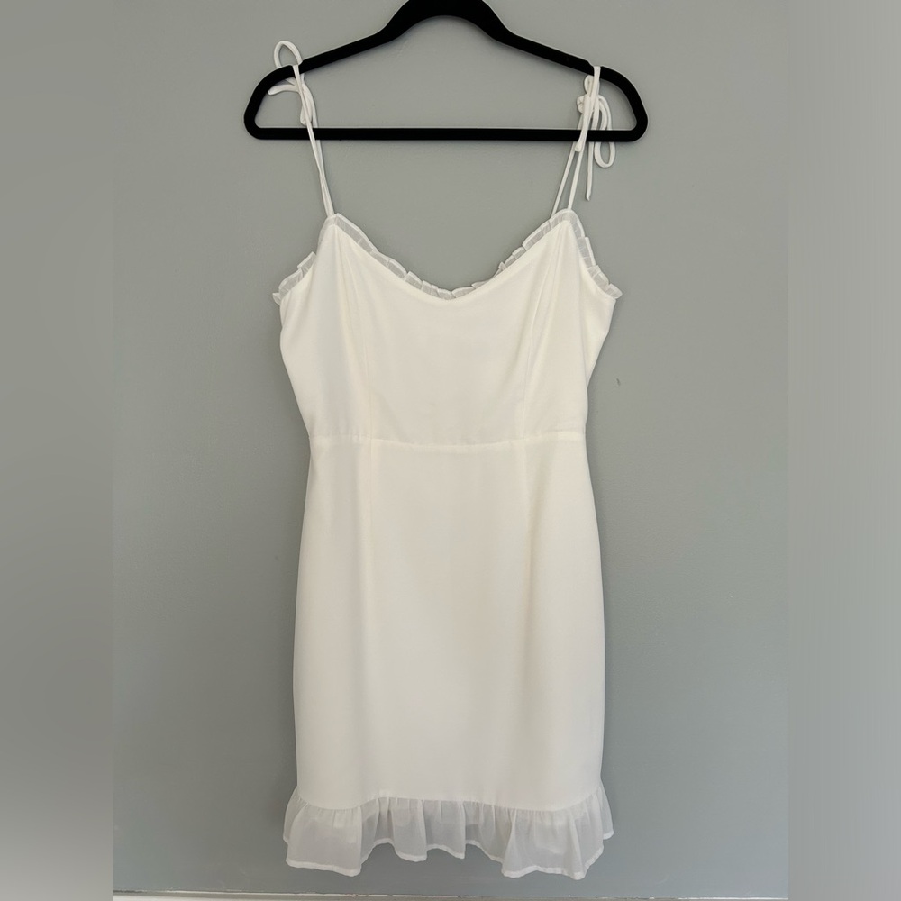 White boutique dress NWT - size small